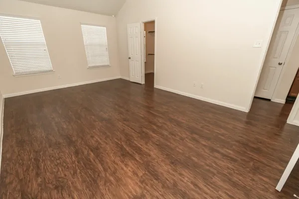 $2,395 | 17 Lazy Swing Court, Manvel, TX 77578