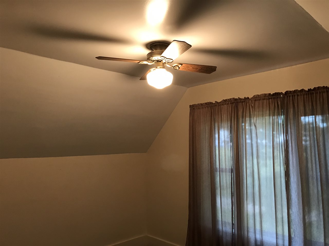1591 East St Charles Road Ithaca, MI 48847 - Photo 9 of 69 1867569-9.JPG