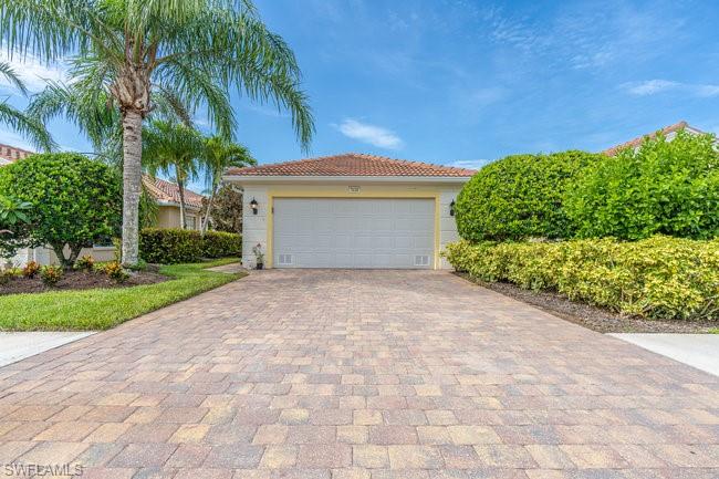 7630 Novara Court Naples, FL 34114 - Photo 4 of 42