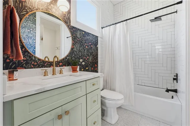 $949,000 | 5969 Kenn Mnr Way, Norcross, GA 30071