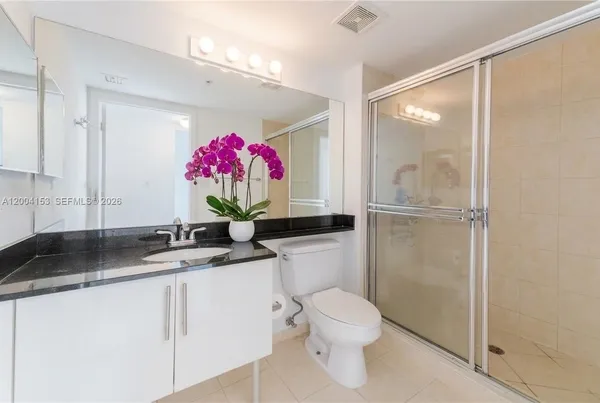 $3,500 | 31 Southeast 5th Street, Unit 3210, Miami, FL 33131
