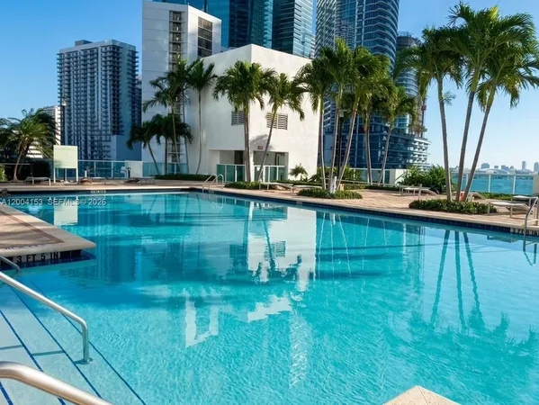 $3,500 | 31 Southeast 5th Street, Unit 3210, Miami, FL 33131