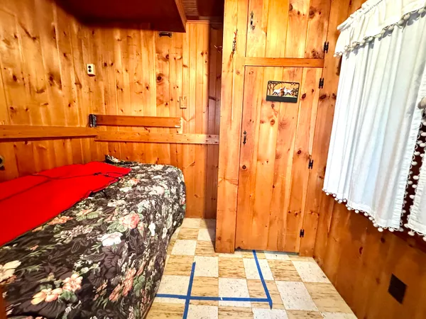 $239,000 | 1999 Main Street, Pittsburg, NH 03592