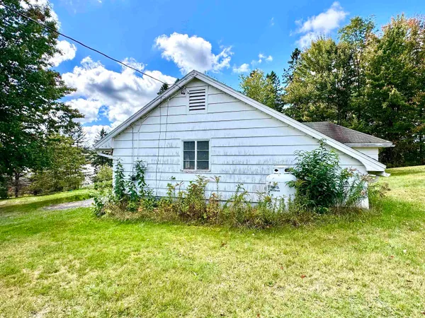 $239,000 | 1999 Main Street, Pittsburg, NH 03592