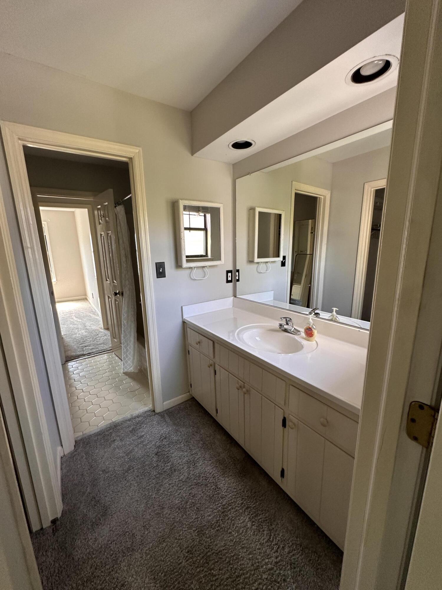 1010 Hickman Road Augusta, GA 30904 - Photo 9 of 10 full bath