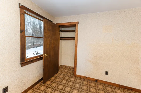 $274,900 | 468 New Vineyard Road, Farmington, ME 04938