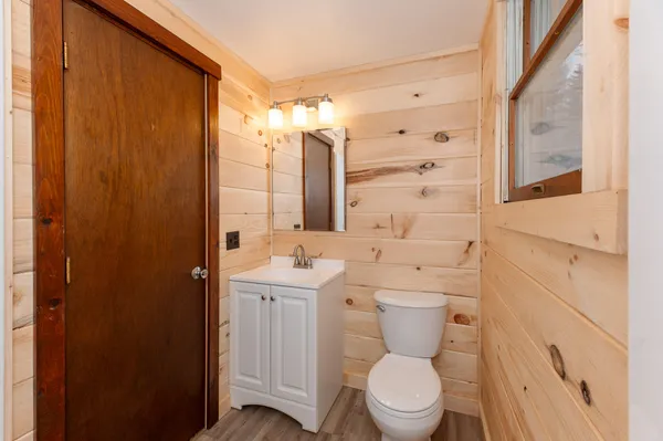 $274,900 | 468 New Vineyard Road, Farmington, ME 04938