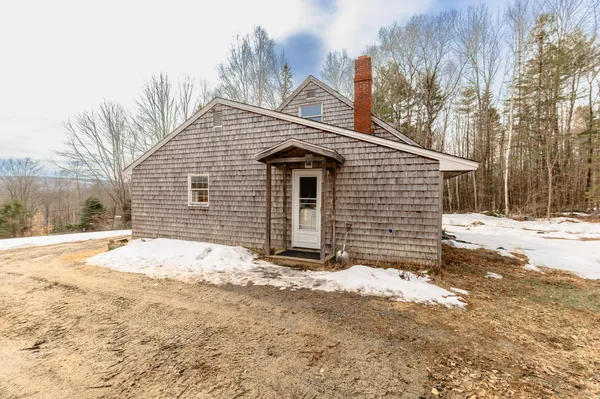 $274,900 | 468 New Vineyard Road, Farmington, ME 04938