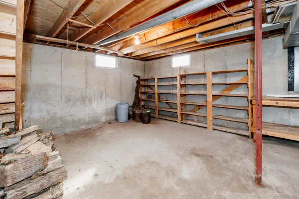 $274,900 | 468 New Vineyard Road, Farmington, ME 04938