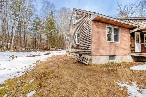 $274,900 | 468 New Vineyard Road, Farmington, ME 04938