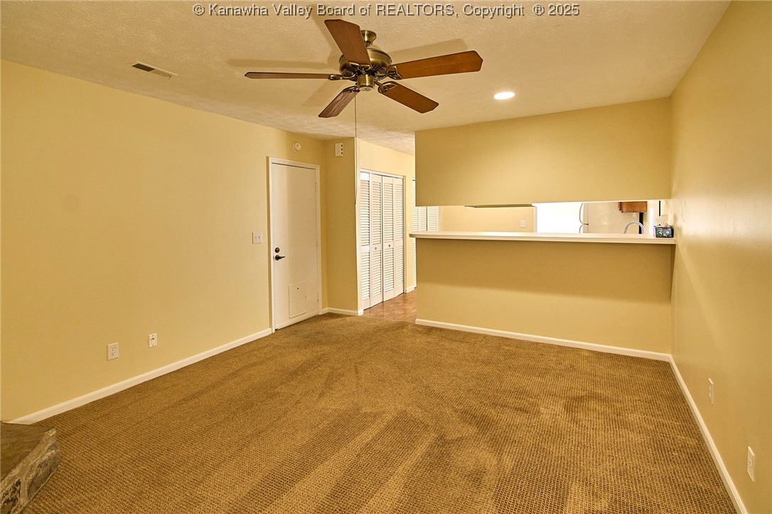 402 Hunters Ridge Road Charleston, WV 25314 - Photo 32 of 35 Gallery Image 32