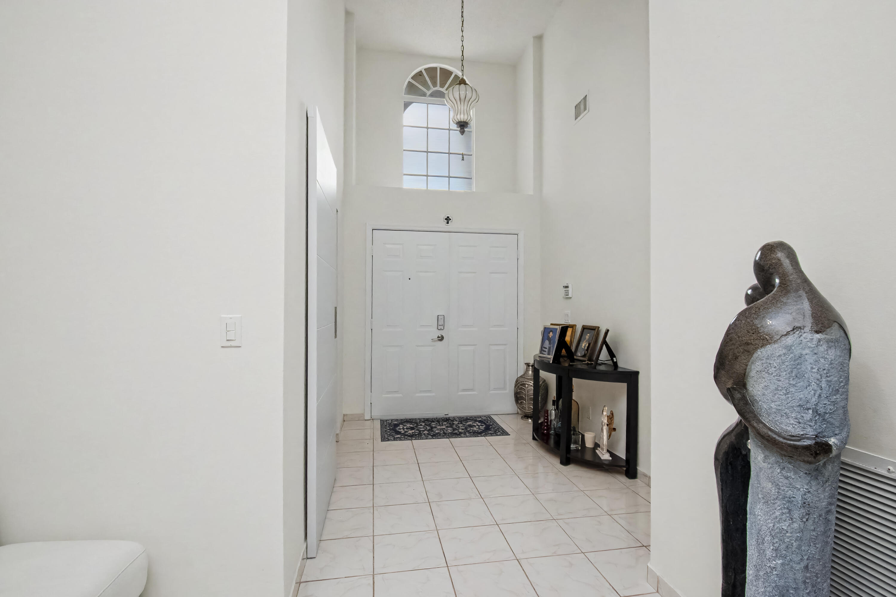 11062 Autoro Court, Unit 11062 Boca Raton, FL 33498 - Photo 5 of 39 78C3E9CB-33FA-421F-858B-1373BB07B71F