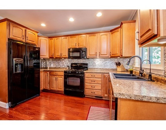 55 Oleander Street West Springfield, MA 01089 - Photo 9 of 26 Gallery Image 9