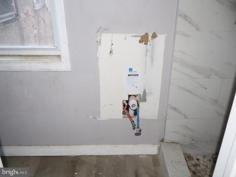 1753 North 27th Street Philadelphia, PA 19121 - Photo 29 of 38 a bathroom with a shower