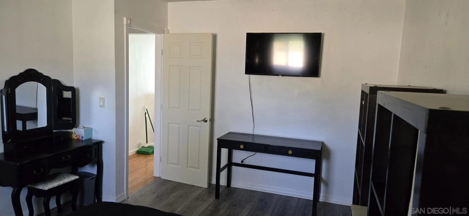 13654 Somerset Road Poway, CA 92064 - Photo 3 of 10