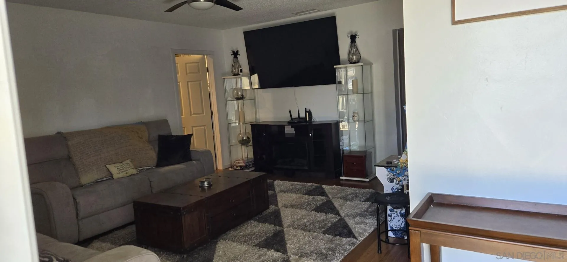 13654 Somerset Road Poway, CA 92064 - Photo 4 of 10