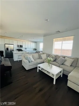 $2,300 | 3284 Viola Hills Avenue, Henderson, NV 89044