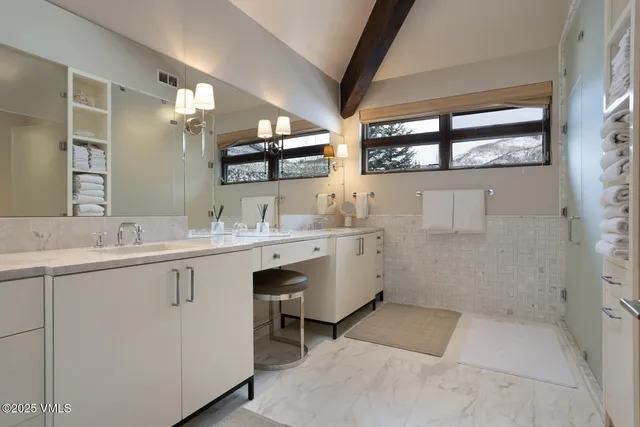 $6,800,000 | 1454 Greenhill Court, Unit E, Vail, CO 81657