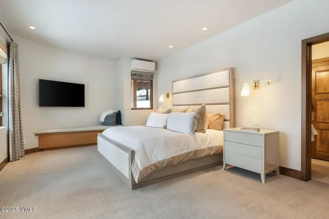 $6,800,000 | 1454 Greenhill Court, Unit E, Vail, CO 81657