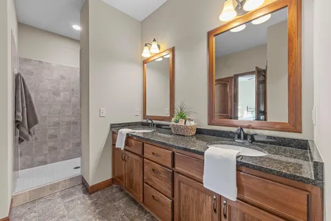 $749,900 | 19541 Yellowpine Street Northwest, Oak Grove, MN 55011