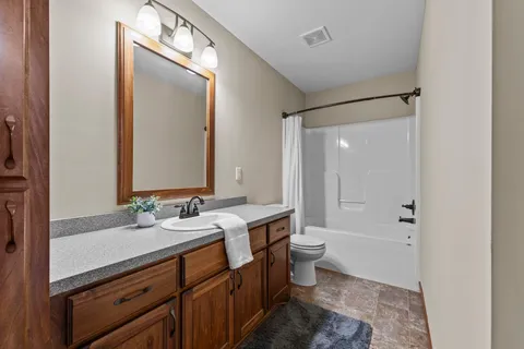 $749,900 | 19541 Yellowpine Street Northwest, Oak Grove, MN 55011