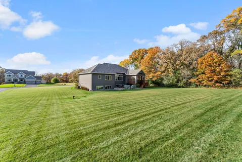 $749,900 | 19541 Yellowpine Street Northwest, Oak Grove, MN 55011