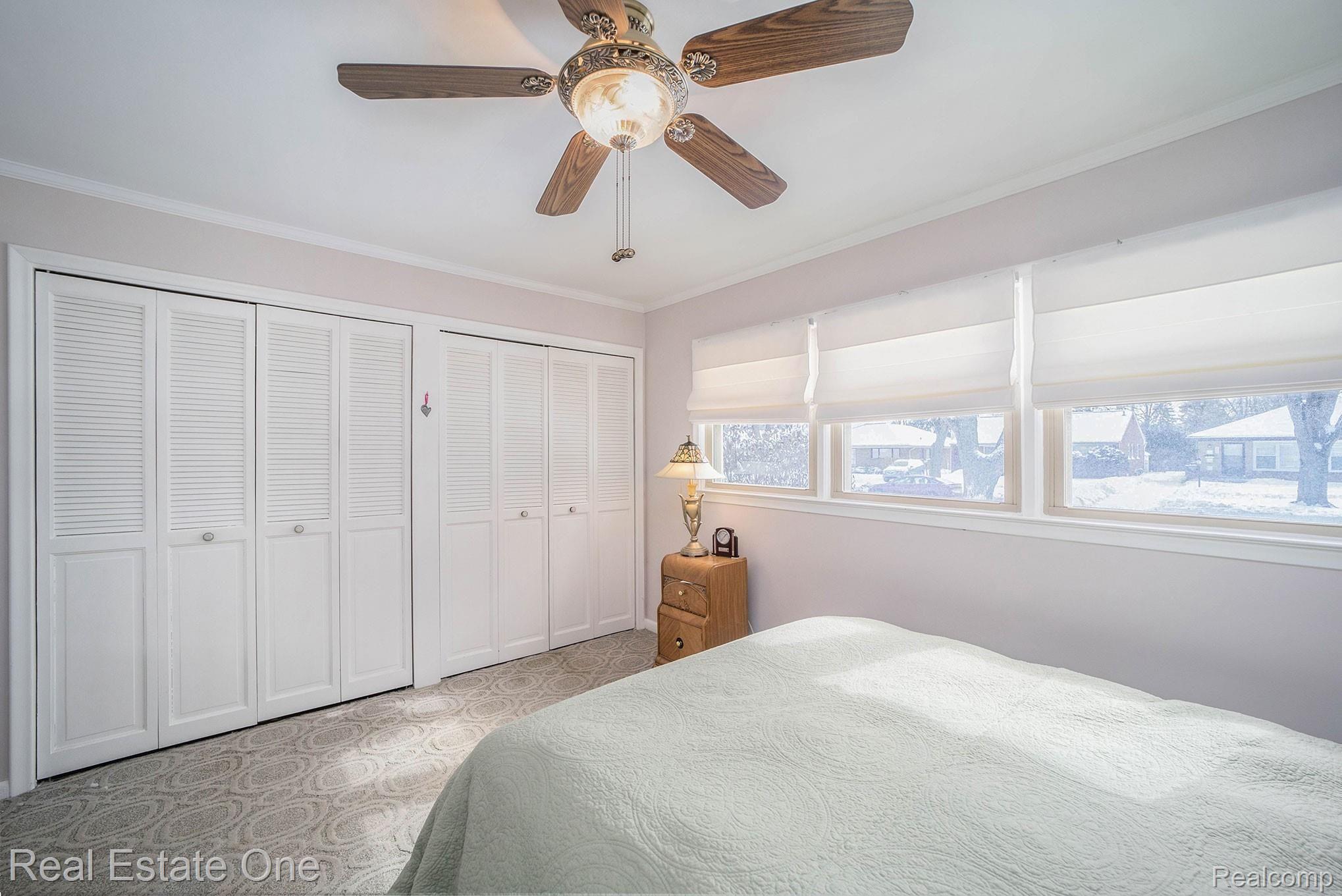 2711 Derby Road Troy, MI 48084 - Photo 13 of 26 017A7908.jpg