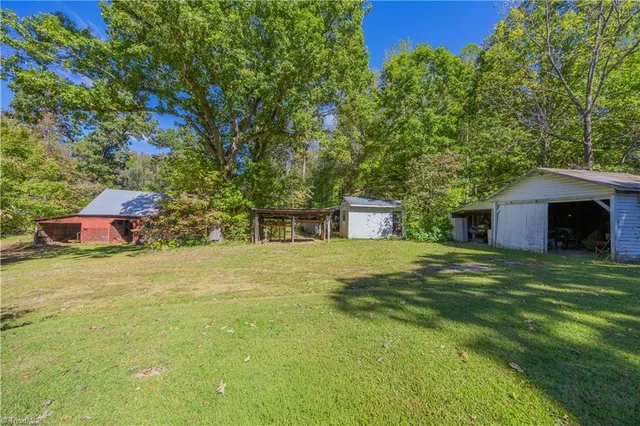 $200,000 | 2967 Wayne White Road, Climax, NC 27233