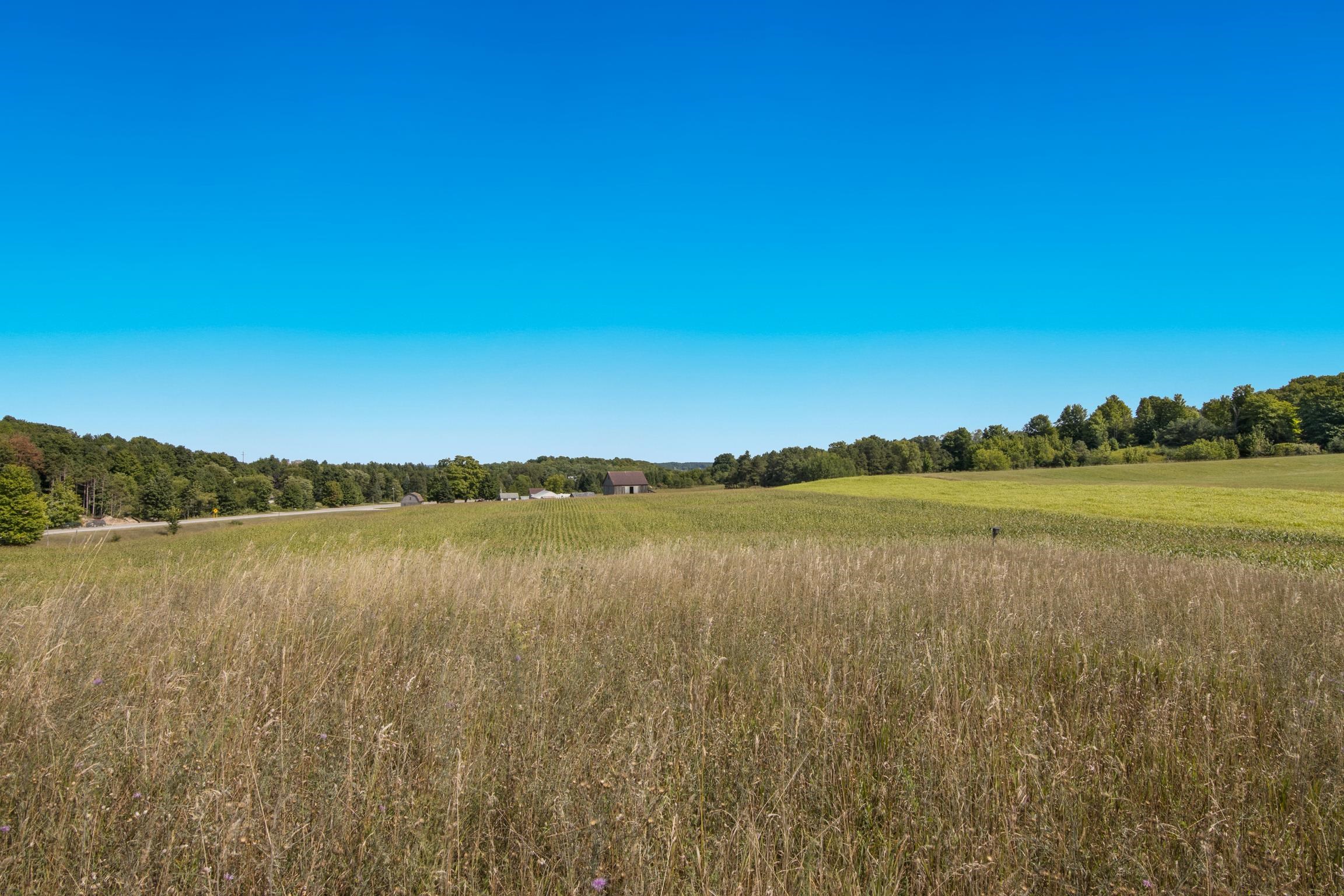9224 East Duck Lake Road Suttons Bay, MI 49682 - Photo 19 of 63