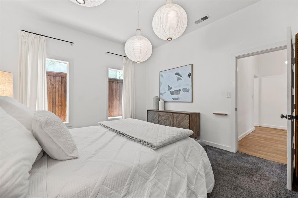 4803 Reiger Avenue Dallas, TX 75246 - Photo 14 of 32