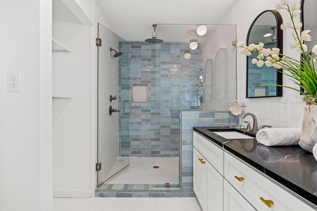 4803 Reiger Avenue Dallas, TX 75246 - Photo 18 of 32