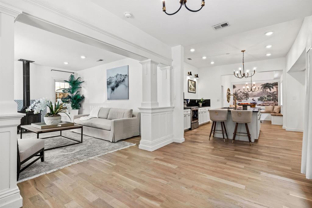 4803 Reiger Avenue Dallas, TX 75246 - Photo 3 of 32