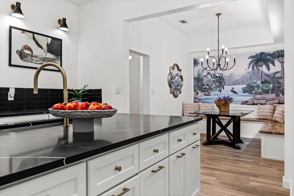 4803 Reiger Avenue Dallas, TX 75246 - Photo 7 of 32