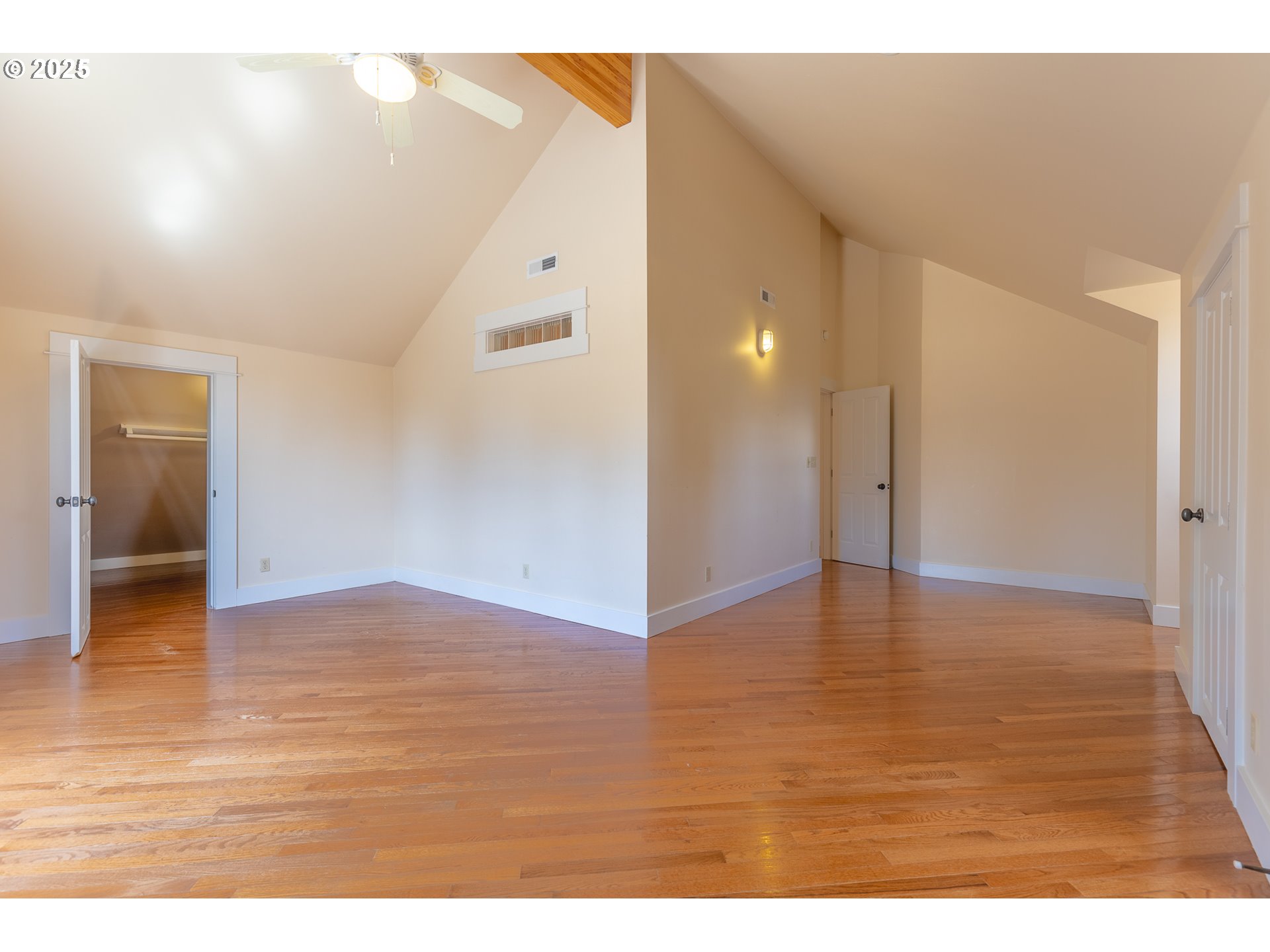 7140 Jake Road Klamath Falls, OR 97601 - Photo 20 of 47 a view of an empty room and wooden floor