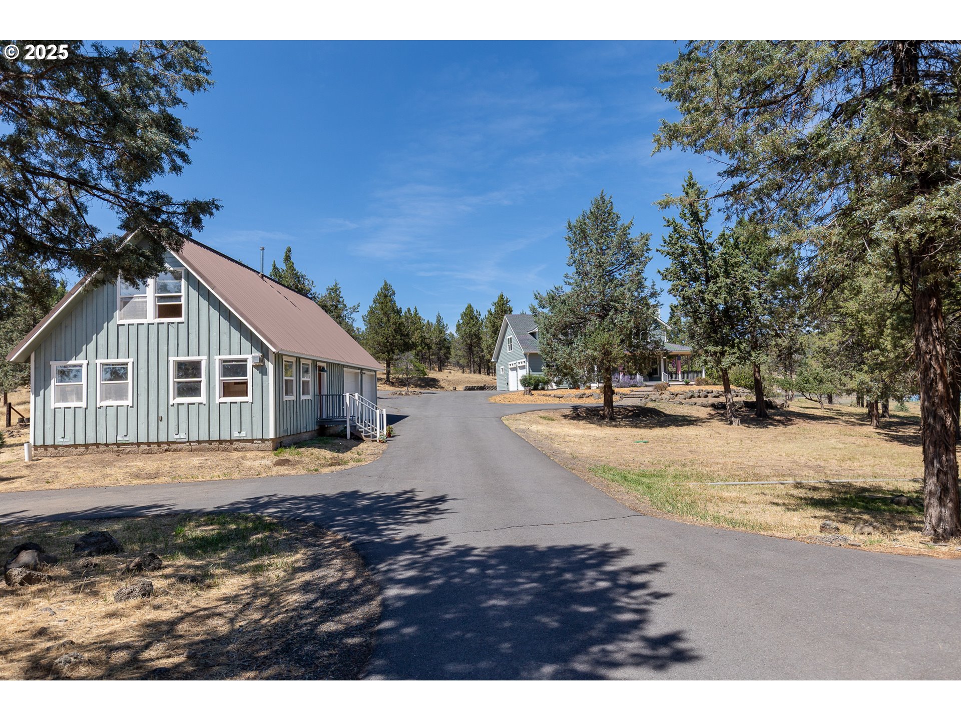 7140 Jake Road Klamath Falls, OR 97601 - Photo 27 of 47 a view of open space with a house in the background