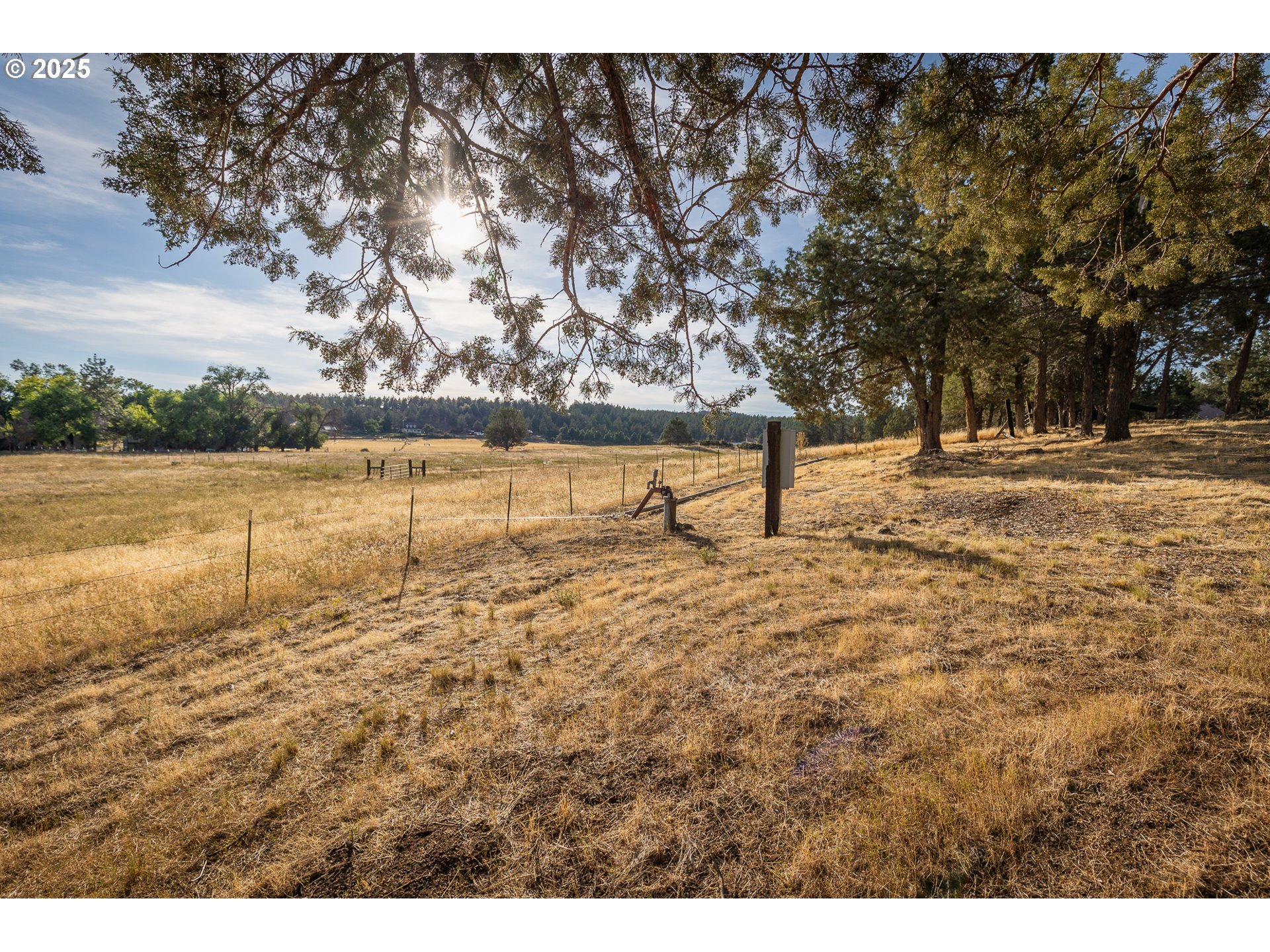 7140 Jake Road Klamath Falls, OR 97601 - Photo 42 of 47 a view of an ocean beach