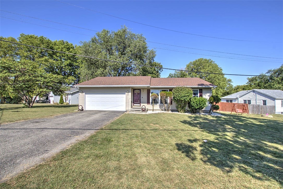 520 Elm Street Mount Zion, IL 62549 - Photo 1 of 23