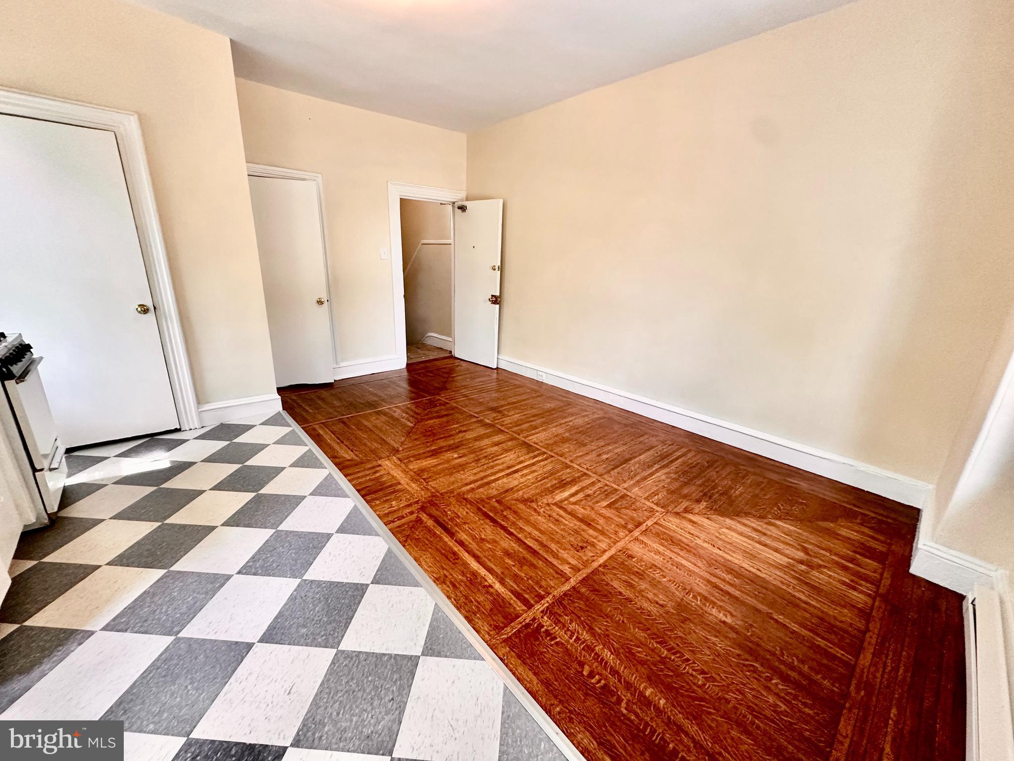 116 Apsley Street, Unit 2R Philadelphia, PA 19144 - Photo 5 of 9