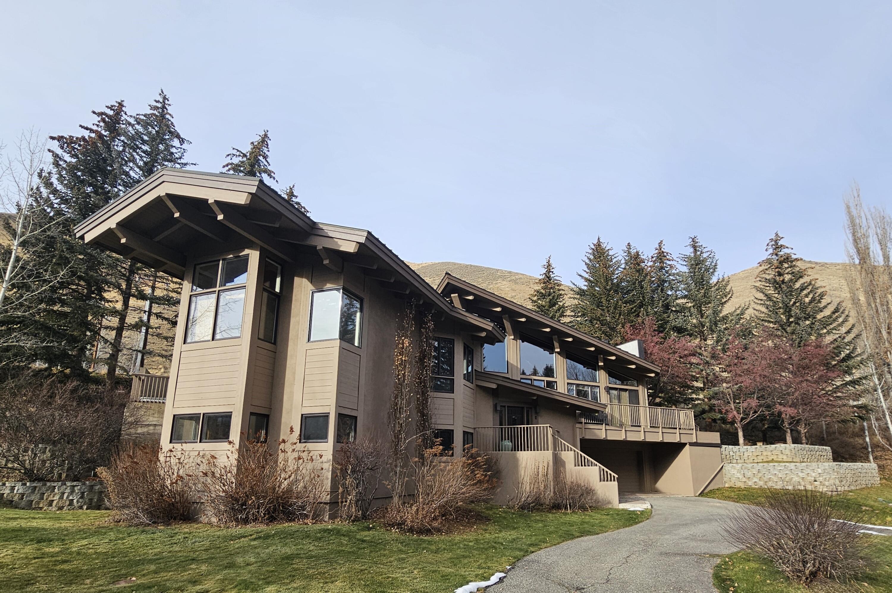 110 Georginia Road Ketchum, ID 83340 - Photo 29 of 32 20251216_140223