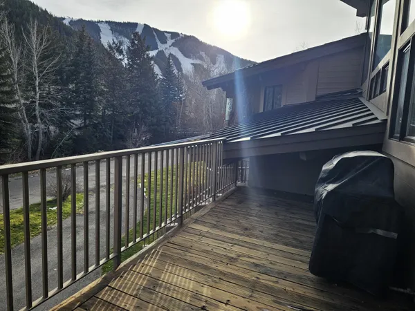 $4,995,000 | 110 Georginia Road, Ketchum, ID 83340