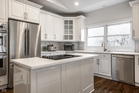 $1,249,000 | 9889 Summerlakes Drive, Carmel, IN 46032