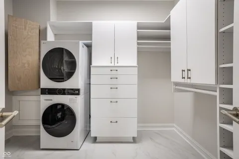 $1,249,000 | 9889 Summerlakes Drive, Carmel, IN 46032