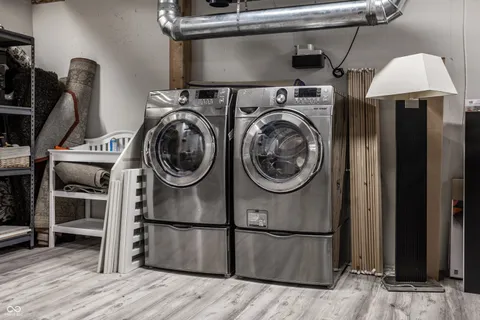 $1,249,000 | 9889 Summerlakes Drive, Carmel, IN 46032