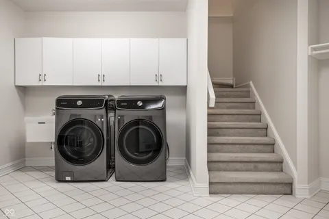 $1,249,000 | 9889 Summerlakes Drive, Carmel, IN 46032