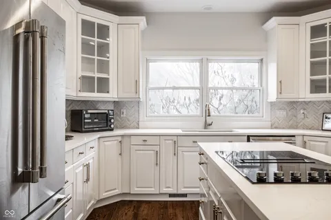 $1,249,000 | 9889 Summerlakes Drive, Carmel, IN 46032