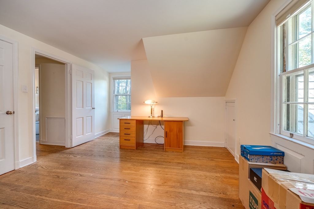 18 Plum Tree Road Amherst, MA 01002 - Photo 26 of 38