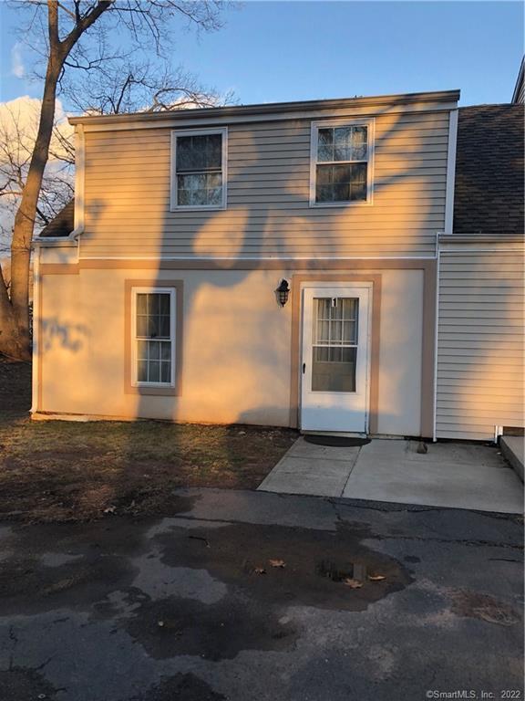 155 Dividend Road, Unit 1 Rocky Hill, CT 06067 - Photo 2 of 13 TOWNHOUSE STYLE 3 BEDROOM 2 FULL BATH APARTMENT
