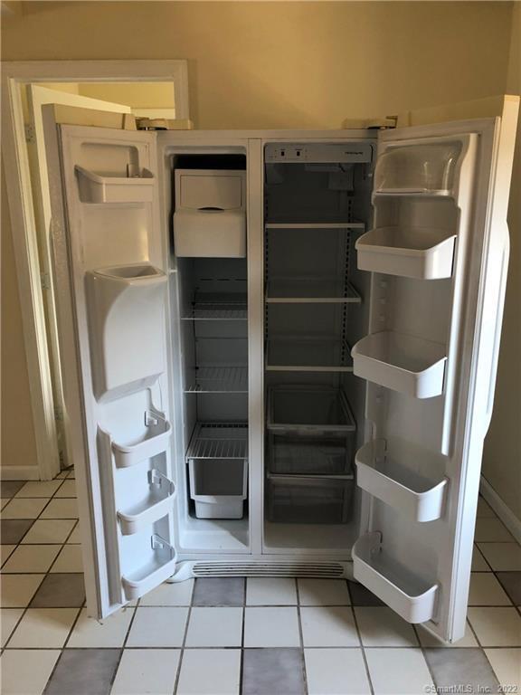 155 Dividend Road, Unit 1 Rocky Hill, CT 06067 - Photo 4 of 13 SPACIOUS SIDE BY SIDE REFRIGERATOR