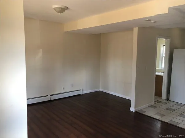 $2,200 | 155 Dividend Road, Unit 1, Rocky Hill, CT 06067