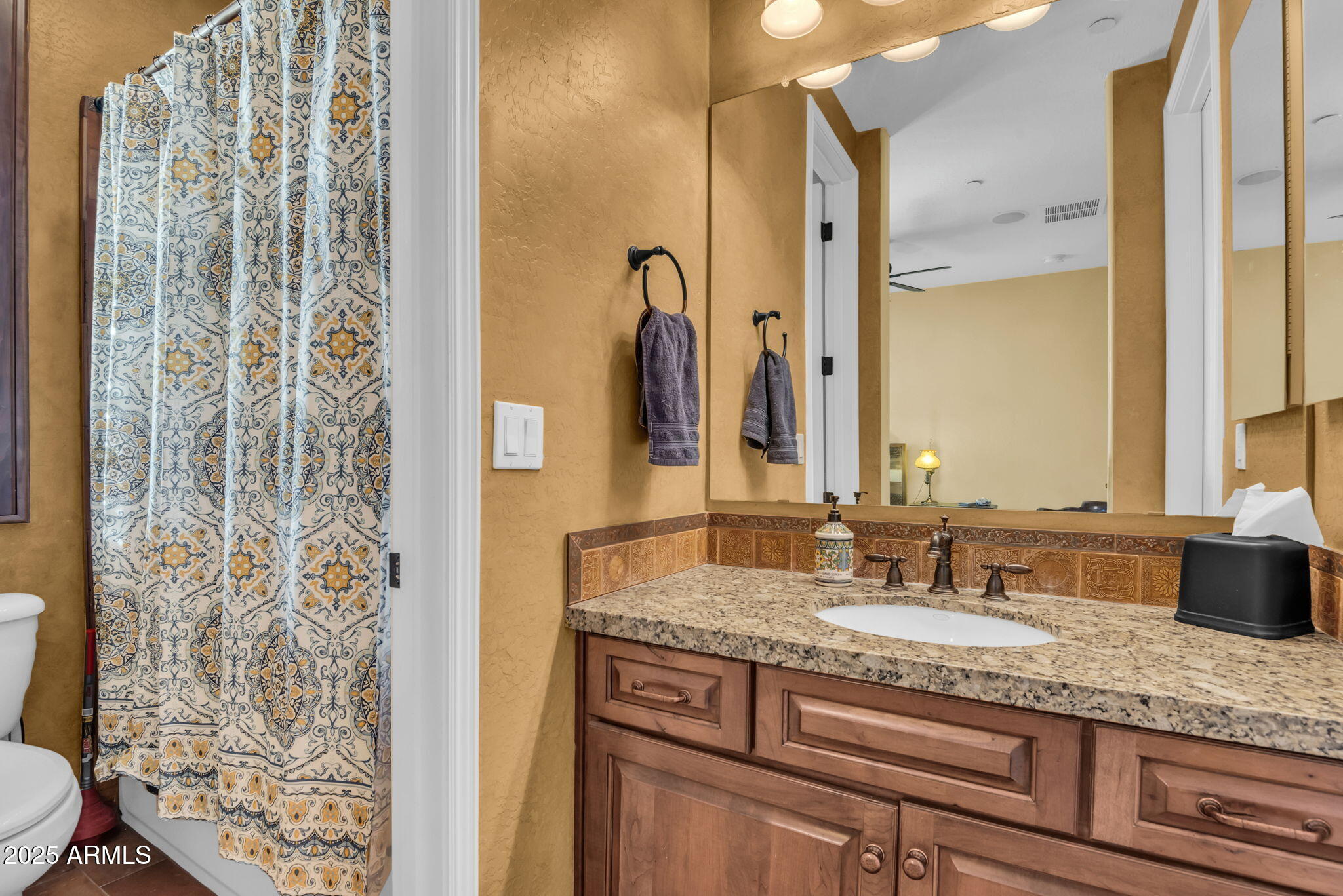 2458 East Roma Avenue Phoenix, AZ 85016 - Photo 21 of 26 Bathroom 2